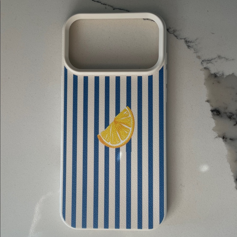 IPHONE 17 PRO MAX CASE